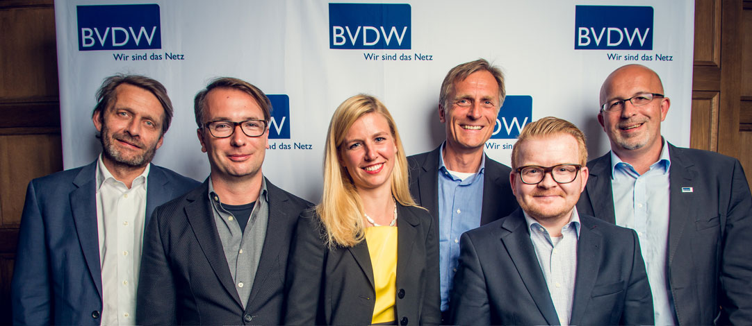 Das neue BVDW-Präsidium: Thomas Duhr, Marco Zingler, Melina Ex, Matthias Wahl, Thorben Fasching, Achim Himmelreich (v.l.n.r.)